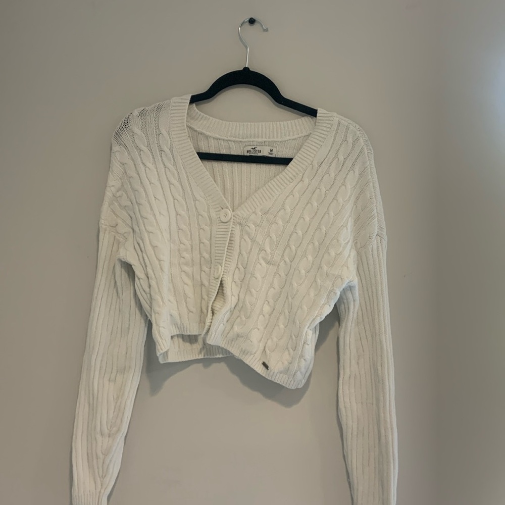 HOLLISTER cropped white sweater